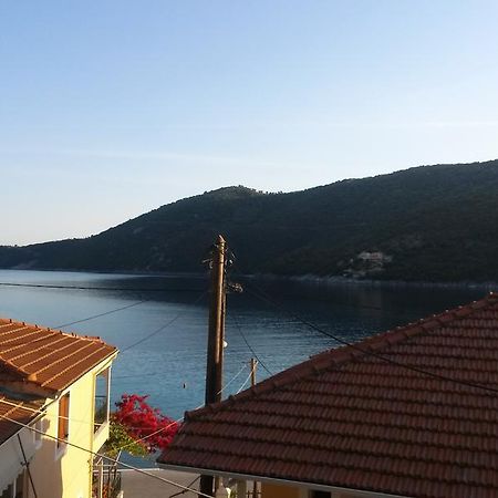 Ferienwohnung Porto Poros Mikros Gialos Exterior foto