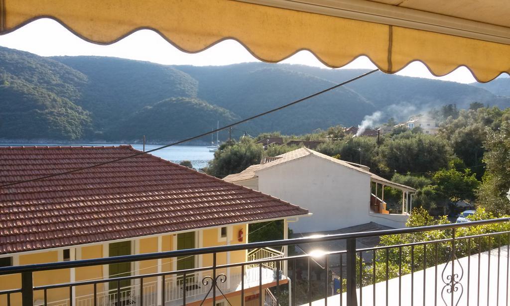 Ferienwohnung Porto Poros Mikros Gialos Exterior foto