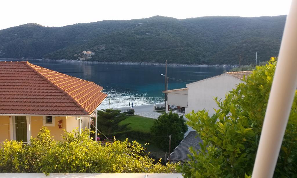 Ferienwohnung Porto Poros Mikros Gialos Exterior foto