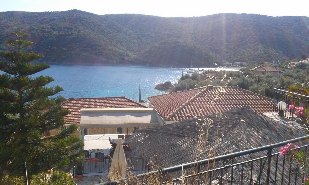 Ferienwohnung Porto Poros Mikros Gialos Exterior foto