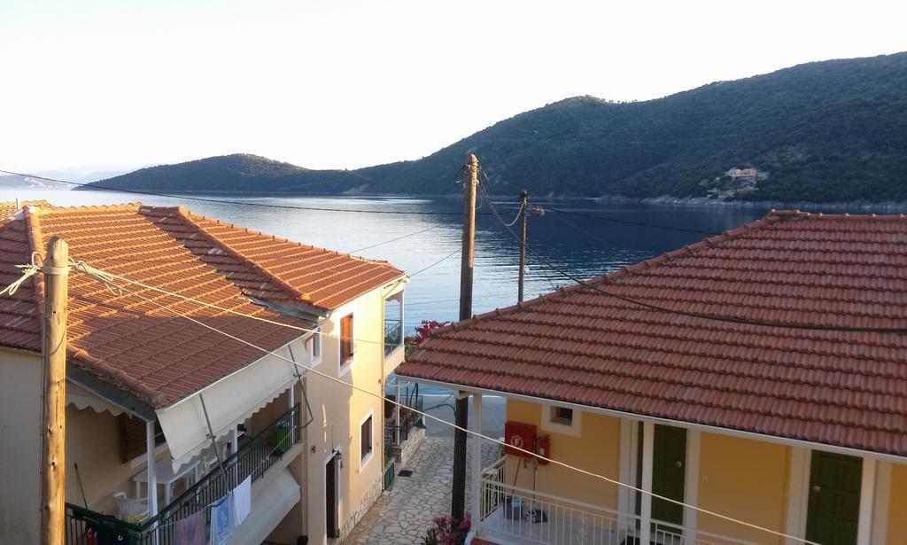Ferienwohnung Porto Poros Mikros Gialos Exterior foto