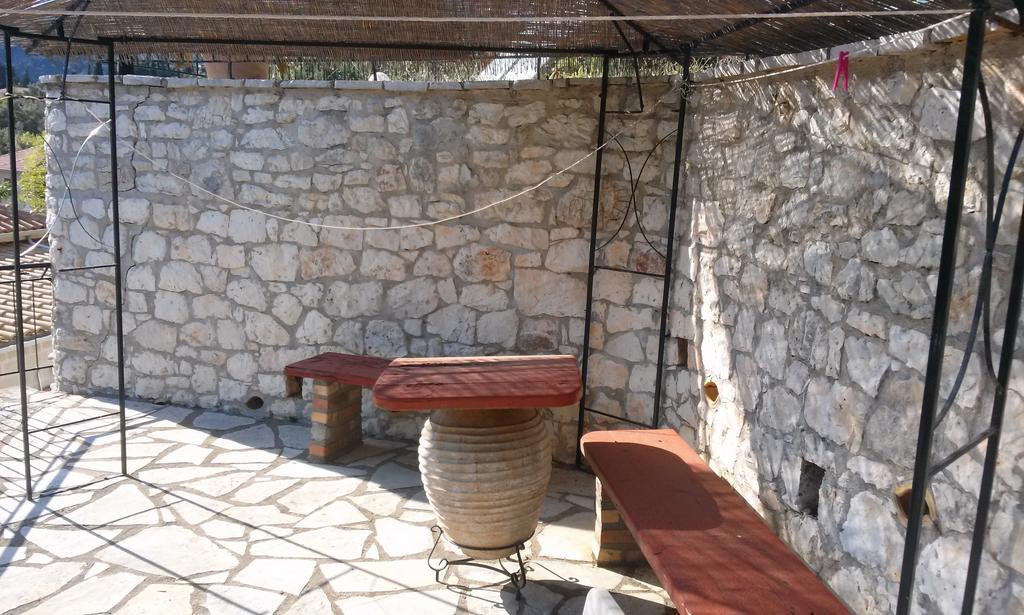 Ferienwohnung Porto Poros Mikros Gialos Exterior foto