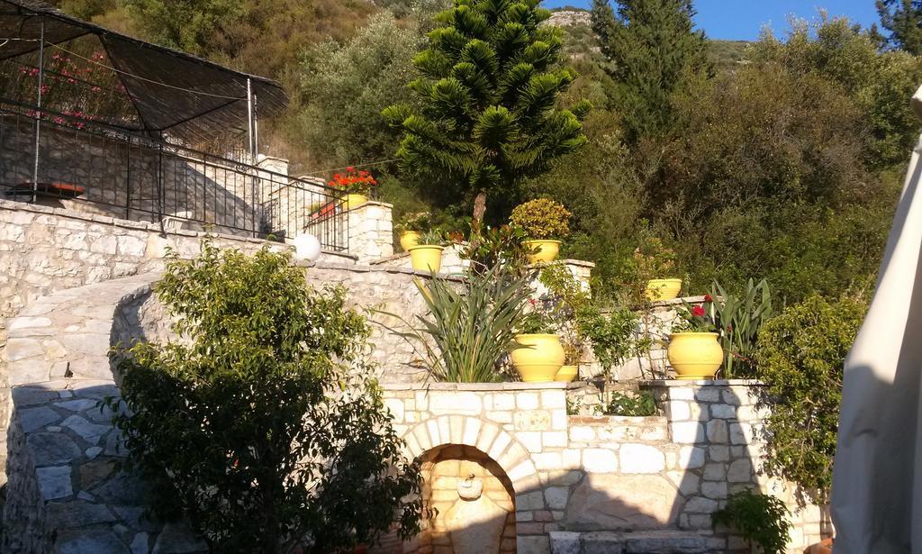 Ferienwohnung Porto Poros Mikros Gialos Exterior foto