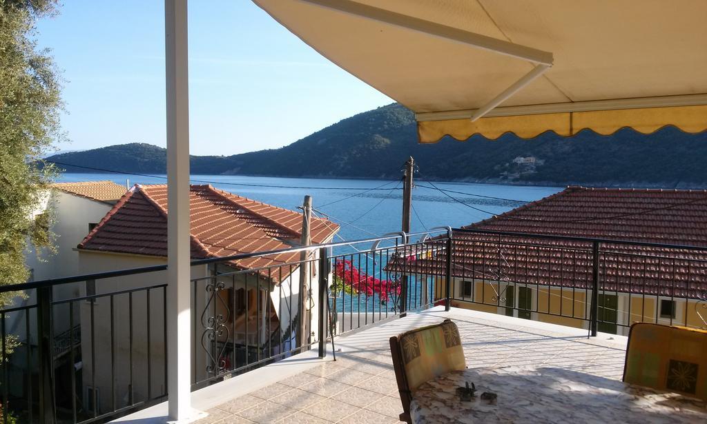 Ferienwohnung Porto Poros Mikros Gialos Exterior foto