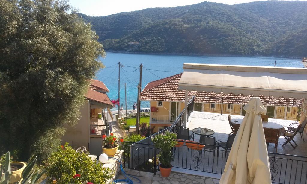 Ferienwohnung Porto Poros Mikros Gialos Exterior foto