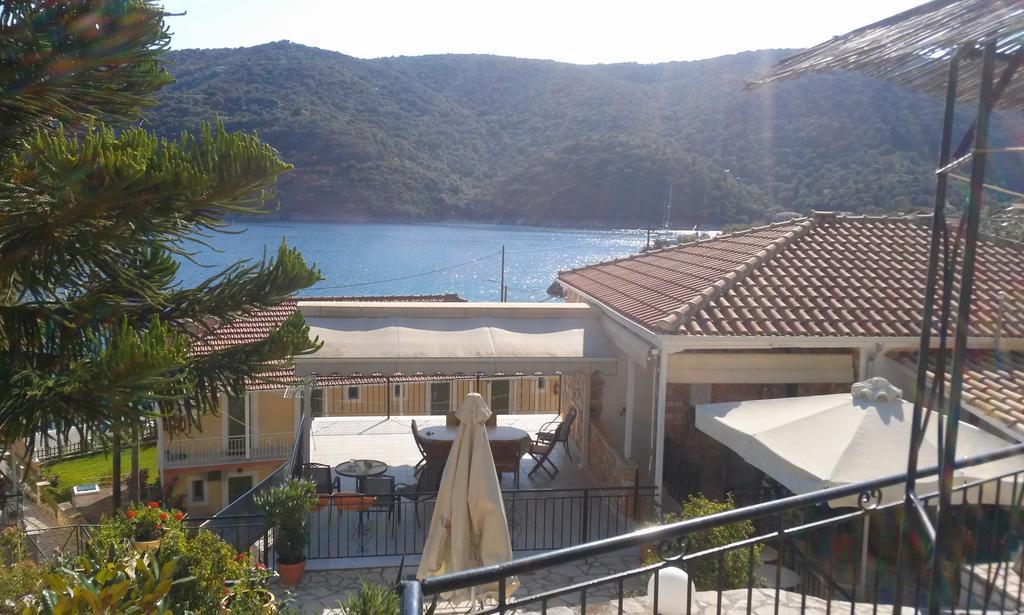 Ferienwohnung Porto Poros Mikros Gialos Exterior foto