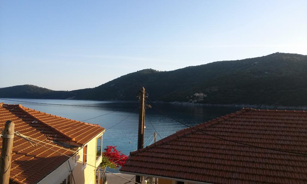 Ferienwohnung Porto Poros Mikros Gialos Exterior foto